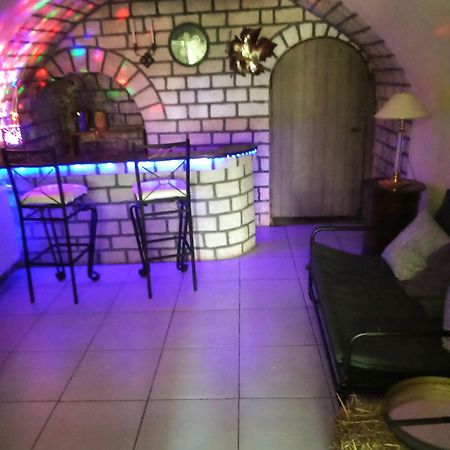 Le Nid - Amboise Gite Semi Troglodyte Экстерьер фото